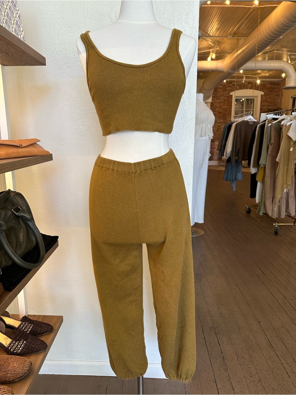 Ozma Jogger set in Ochre Size XS